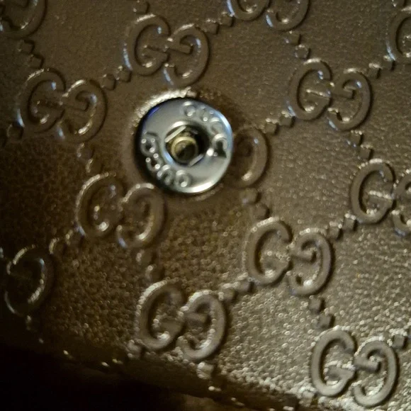 Authentic  Gucci G Logos /Brown Embossed Pattern      Case Only! - Picture 8 of 8